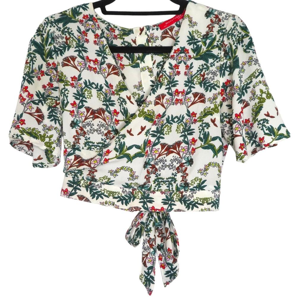 White % Red Floral V-Neck Short Sleeve Blouse Size Small NWOT